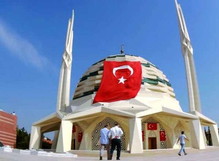All mosques should raise national flag said China... All mosques should raise national flag said China...- India TV