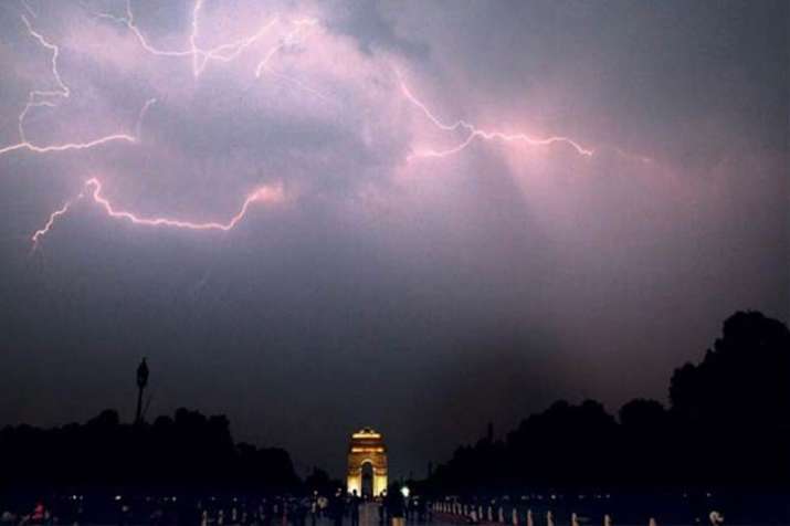 IMD issues fresh Thunderstorm and Squall warning on Thursday IMD issues fresh Thunderstorm and Squall warning on Thursday- India TV Paisa