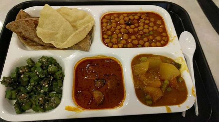 Zomato offers flat 40 percent discount on IPL Final day Zomato offers flat 40 percent discount on IPL Final day - India TV Paisa