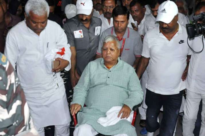 झारखंड उच्च न्यायालय ने लालू की अंतरिम जमानत 14 अगस्त तक बढ़ाई झारखंड उच्च न्यायालय ने लालू की अंतरिम जमानत 14 अगस्त तक बढ़ाई- India TV
