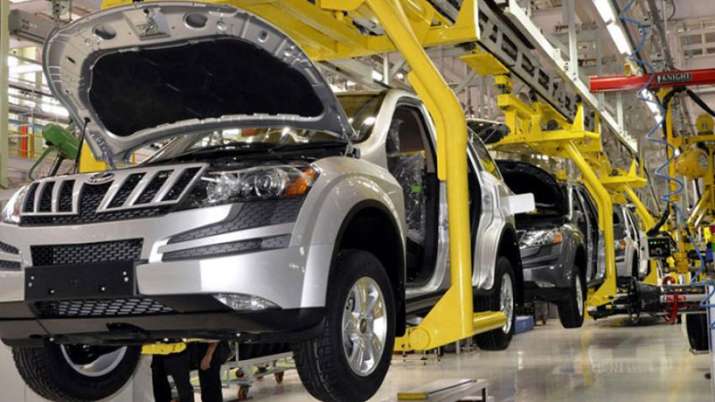 Anand Mahindra can name its new car name in Indian language Anand Mahindra can name its new car name in Indian language - IndiaTV Paisa