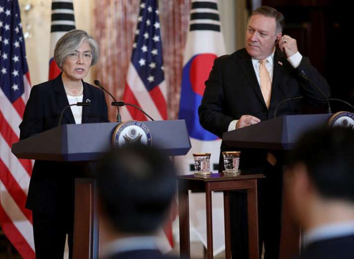 Mike Pompeo with Korean foreign minister Kang Kyung-wha... Mike Pompeo with Korean foreign minister Kang Kyung-wha...- India TV