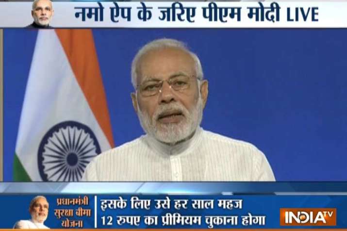 LIVE: पीएम मोदी नमो एप्प के जरिए सामाजिक सुरक्षा योजनाओं के लाभार्थियों से कर रहे हैं बात LIVE: पीएम मोदी नमो एप्प के जरिए सामाजिक सुरक्षा योजनाओं के लाभार्थियों से कर रहे हैं बात- India TV