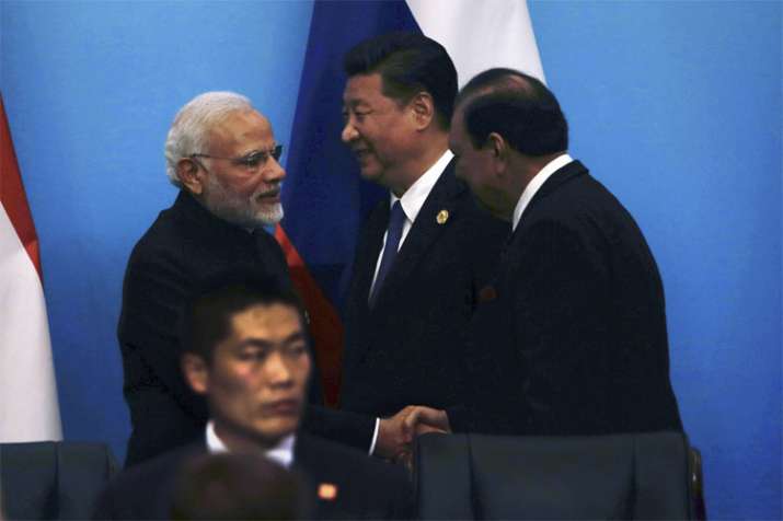 प्रधानमंत्री नरेंद्र मोदी, शी जिनपिंग और ममनून हुसैन| PTI प्रधानमंत्री नरेंद्र मोदी, शी जिनपिंग और ममनून हुसैन| PTI- India TV