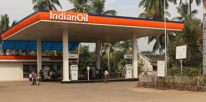Oil companies plan to add 25000 petrol pumps Oil companies plan to add 25000 petrol pumps- India TV Paisa
