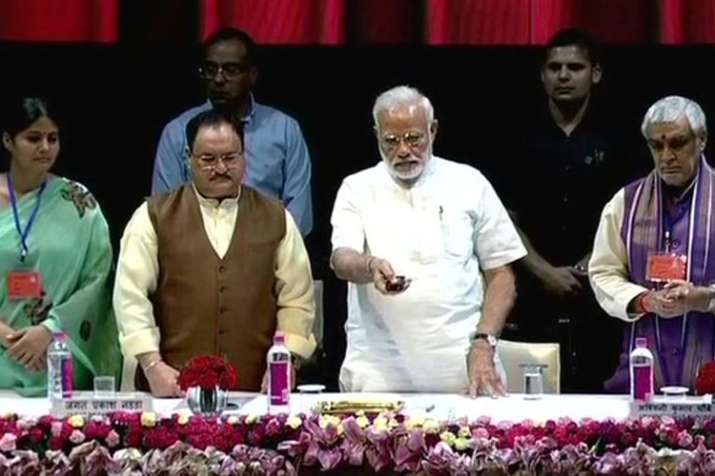 देश के हर व्यक्ति का सस्ता इलाज और बीमार बनाने वाले कारकों को खत्म करना सरकार का लक्ष्य: मोदी देश के हर व्यक्ति का सस्ता इलाज और बीमार बनाने वाले कारकों को खत्म करना सरकार का लक्ष्य: मोदी- India TV