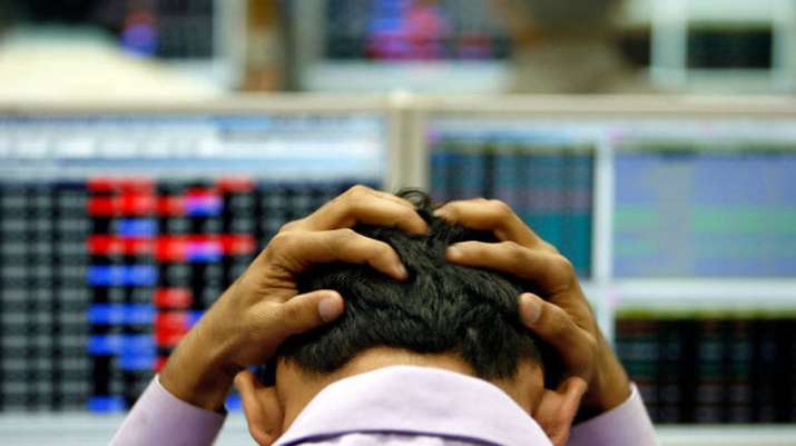 Sensex and Nifty Falls after selling in IT and PSU bank Stocks Sensex and Nifty Falls after selling in IT and PSU bank Stocks- India TV Paisa