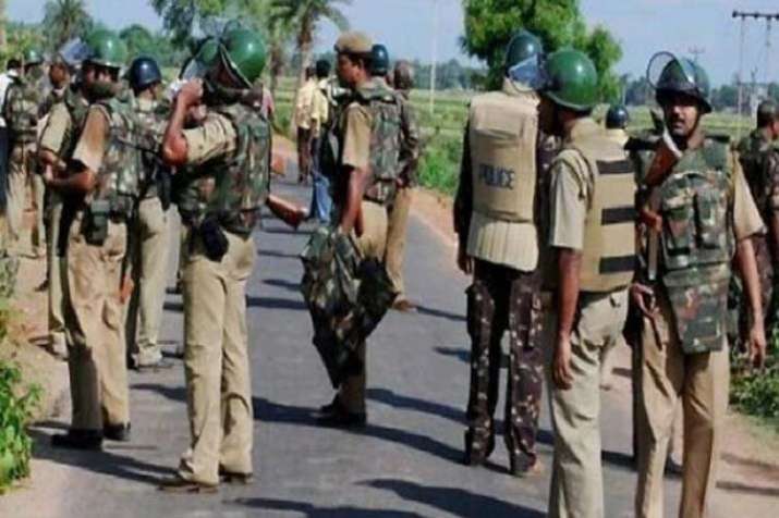 खूंटी में सांसद करिया मुंडा के अपहृत चार अंगरक्षकों को पुलिस ने सुरक्षित छुड़ाया खूंटी में सांसद करिया मुंडा के अपहृत चार अंगरक्षकों को पुलिस ने सुरक्षित छुड़ाया- India TV