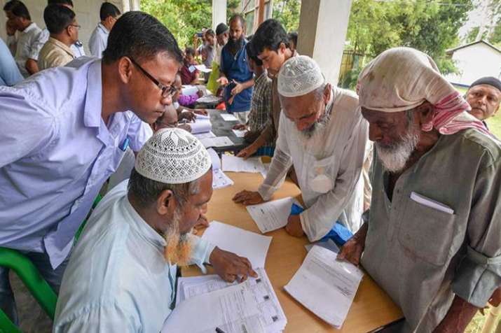 असम NRC की लिस्ट में अपना नाम है या नहीं ऐसे चेक करें असम NRC की लिस्ट में अपना नाम है या नहीं ऐसे चेक करें- India TV