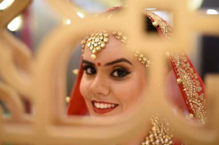 India Gold Import falls 25 percent during June quarter but silver import rose 32 percent India Gold Import falls 25 percent during June quarter but silver import rose 32 percent- India TV Paisa