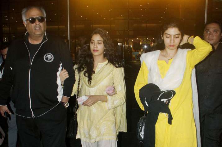 Boney kapoor khushiand jahnvi kapoor Boney kapoor khushiand jahnvi kapoor- India TV
