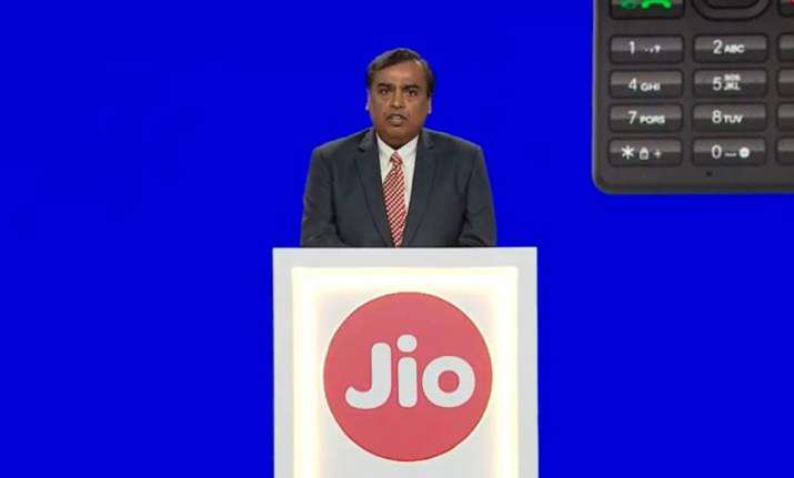 Know how Jio GigaFiber can reduce your cable of DTH bill Know how Jio GigaFiber can reduce your cable of DTH bill- India TV Paisa