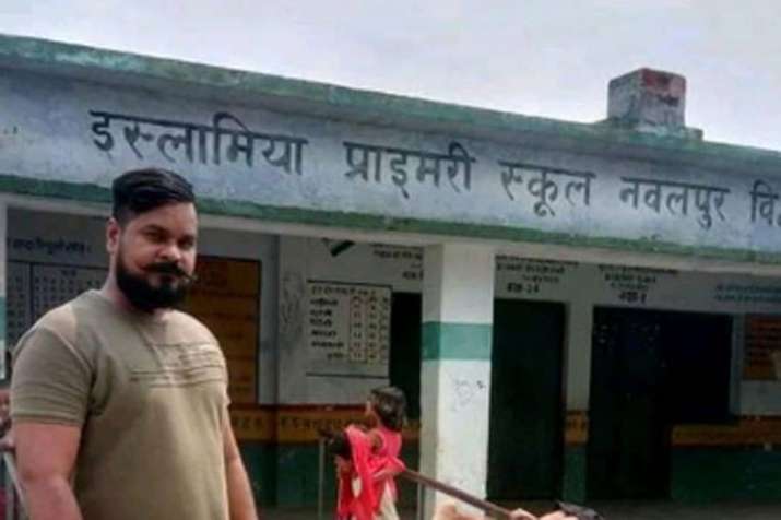 A government primary school in Uttar Pradesh found to be taking weekly off on Fridays | Facebook A government primary school in Uttar Pradesh found to be taking weekly off on Fridays | Facebook- India TV
