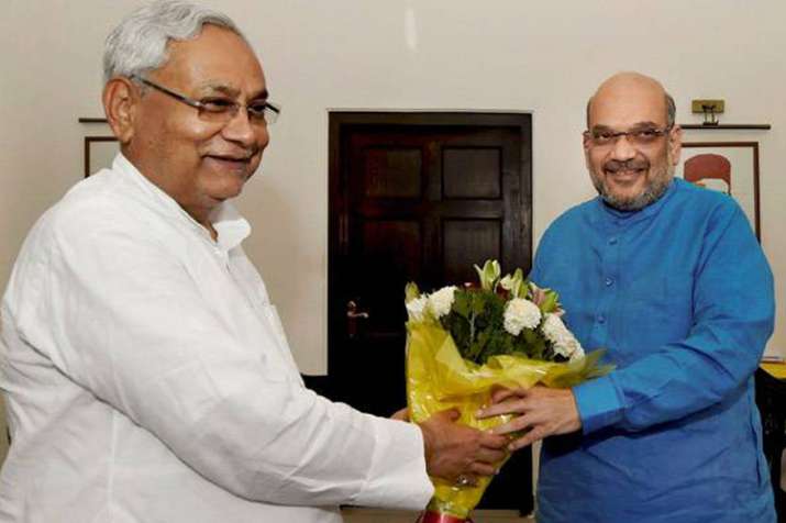 बिहार: अमित शाह और नीतीश कुमार के बीच मुलाकात आज, 2019 के चुनाव को लेकर होगी बात बिहार: अमित शाह और नीतीश कुमार के बीच मुलाकात आज, 2019 के चुनाव को लेकर होगी बात- India TV