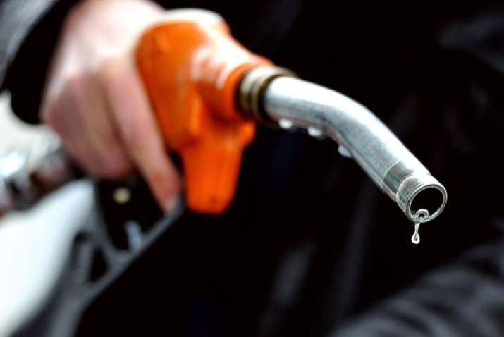 Crude oil price rose to 43 month high on Tuesday Crude oil price rose to 43 month high on Tuesday- India TV Paisa