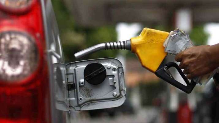 Petrol and Diesel price rose after 16 days on Monday Petrol and Diesel price rose after 16 days on Monday- India TV Paisa