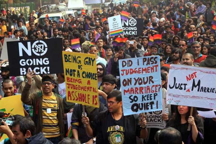 समलैंगिकता अपराध है या नहीं, सरकार ने सुप्रीम कोर्ट पर छोड़ा फैसला समलैंगिकता अपराध है या नहीं, सरकार ने सुप्रीम कोर्ट पर छोड़ा फैसला- Khabar IndiaTV