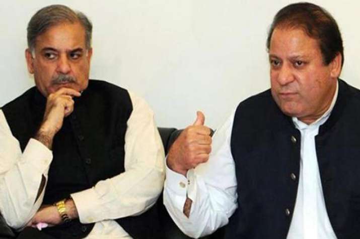 Shehbaz with his brother Nawaz Sharif Shehbaz with his brother Nawaz Sharif- Khabar IndiaTV