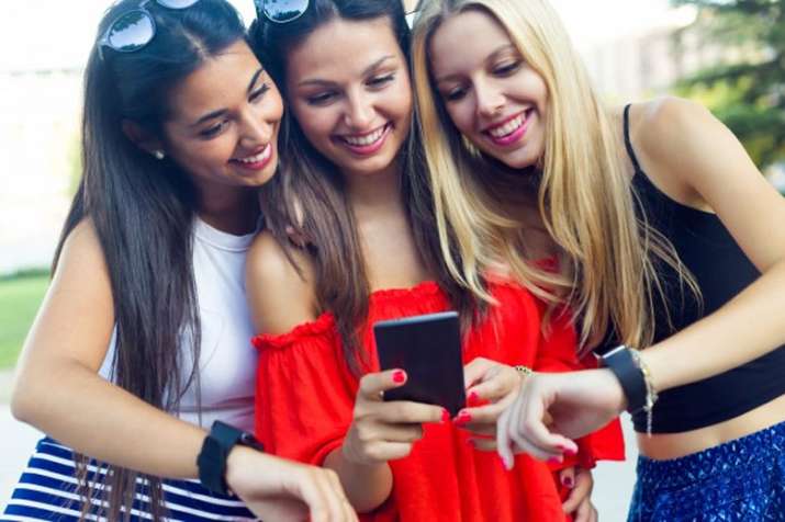 smartphones smartphones- India TV Paisa