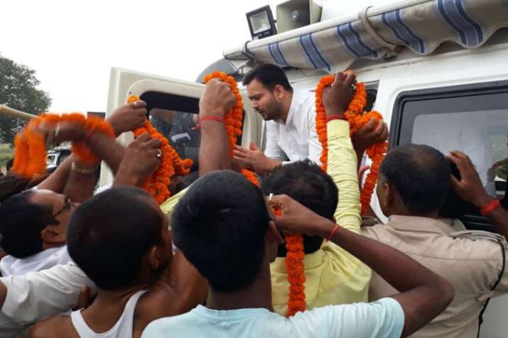 आज से आरजेडी की 'एनडीए भगाओ-बेटी बचाओ' साइकिल यात्रा, जदयू ने कसा तंज आज से आरजेडी की 'एनडीए भगाओ-बेटी बचाओ' साइकिल यात्रा, जदयू ने कसा तंज- India TV