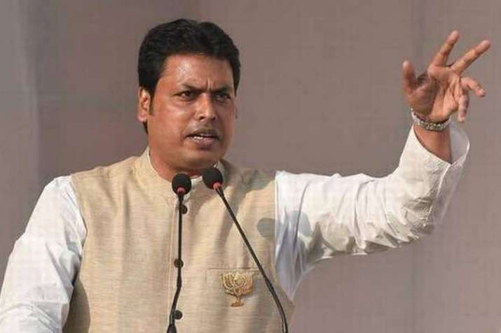 बिप्लब देव का अजीबोगरीब बयान, कहा-बत्तखों के तैरने से ऑक्सीजन बढ़ता है बिप्लब देव का अजीबोगरीब बयान, कहा-बत्तखों के तैरने से ऑक्सीजन बढ़ता है- India TV
