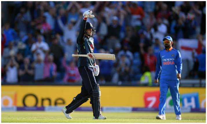 Joe Root and Virat Kohli Joe Root and Virat Kohli- India TV