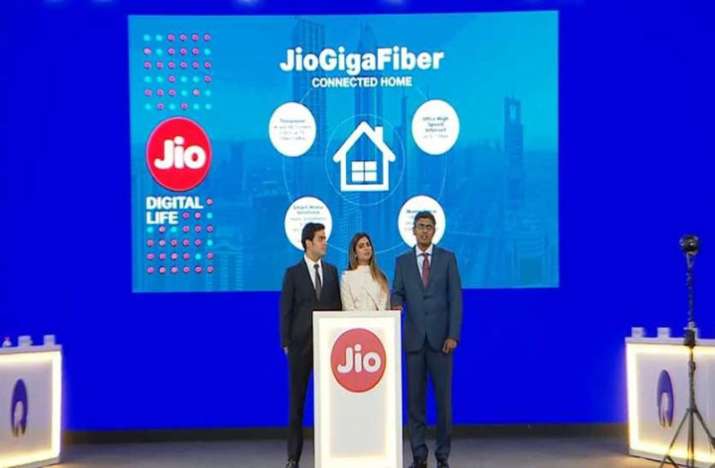This Independence Day would become special for Jio subscribers This Independence Day would become special for Jio subscribers - India TV Paisa
