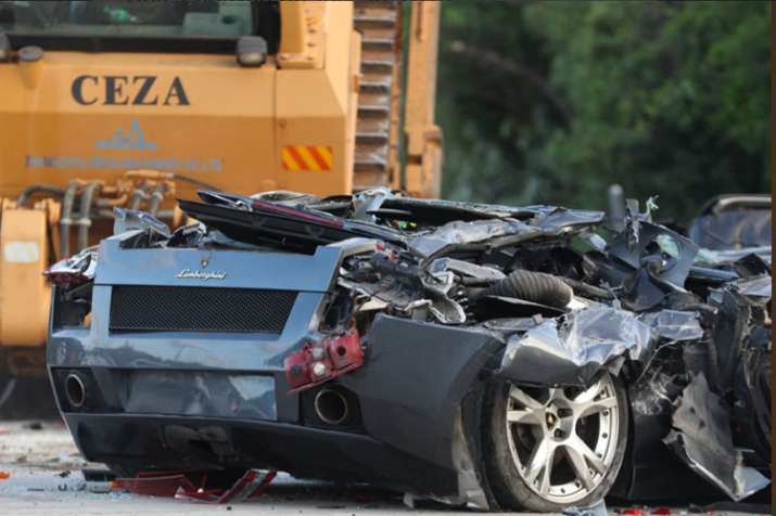 Rodrigo Duterte watches luxury vehicles destroyed in Philippines Rodrigo Duterte watches luxury vehicles destroyed in Philippines- Khabar IndiaTV