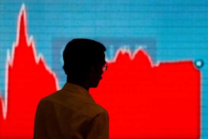 Sensex and Nifty falls on Monday with gain in IT and Pharma stock Sensex and Nifty falls on Monday with gain in IT and Pharma stock- India TV Paisa