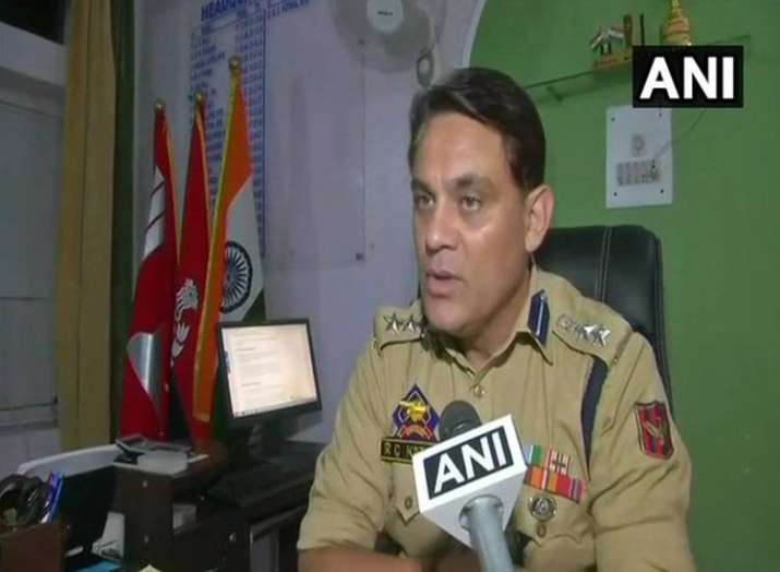 J-K BSF arrests 3 Bangladeshi nationals J-K BSF arrests 3 Bangladeshi nationals- India TV