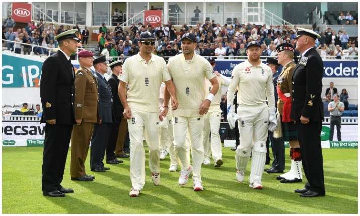 Alastair Cook, James Anderson and Jonny Bairstow Alastair Cook, James Anderson and Jonny Bairstow- India TV