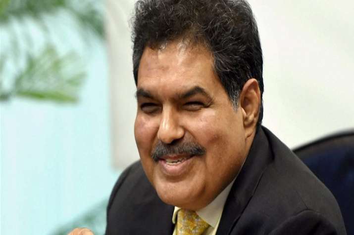 SEBI to permit FII's in commodity derivative trade says SEBI Chairman Ajay Tyagi SEBI to permit FII's in commodity derivative trade says SEBI Chairman Ajay Tyagi- India TV Paisa