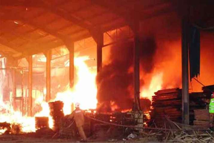 उत्तर प्रदेश के बिजनौर में केमिकल फैक्ट्री का बॉयलर फटा, 6 मजदूरों की मौत उत्तर प्रदेश के बिजनौर में केमिकल फैक्ट्री का बॉयलर फटा, 6 मजदूरों की मौत- India TV