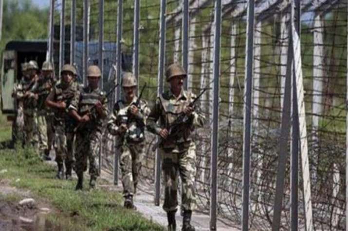 Pakistan troops slit BSF jawan's throat; high alert sounded along border Pakistan troops slit BSF jawan's throat; high alert sounded along border- India TV