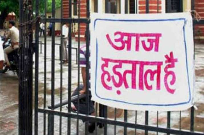 Ahead of strike, govt warns staff of pay cut Ahead of strike, govt warns staff of pay cut- India TV Paisa