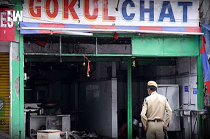 हैदराबाद ब्लास्ट 2007: इंडियन मुजाहिदीन के दो सदस्य दोषी करार, दो अन्य बरी हैदराबाद ब्लास्ट 2007: इंडियन मुजाहिदीन के दो सदस्य दोषी करार, दो अन्य बरी- India TV