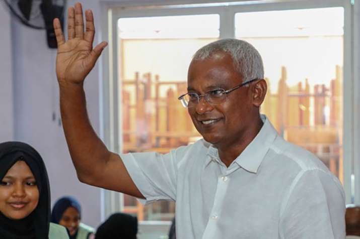 Opposition leader Ibrahim Mohamed Solih tells supporters he won Maldives election | AP Opposition leader Ibrahim Mohamed Solih tells supporters he won Maldives election | AP- India TV