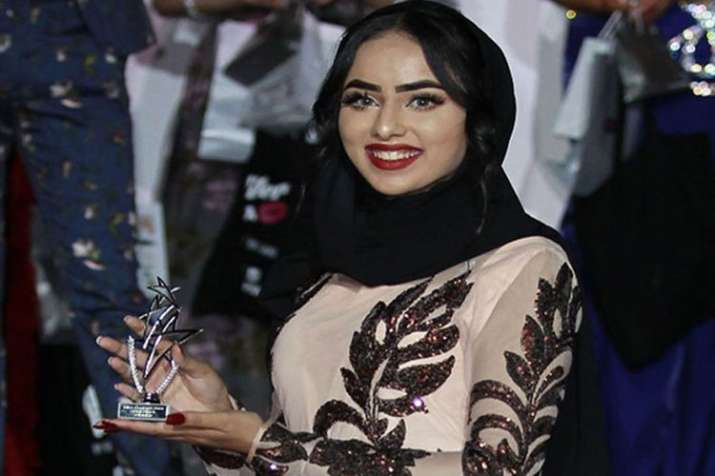 Pak-origin student becomes 1st hijab-wearing Miss... Pak-origin student becomes 1st hijab-wearing Miss...- India TV