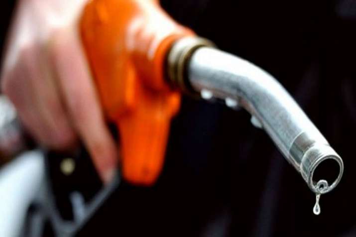 Petrol price rose to new high in Mumbai also Petrol price rose to new high in Mumbai also- India TV Paisa