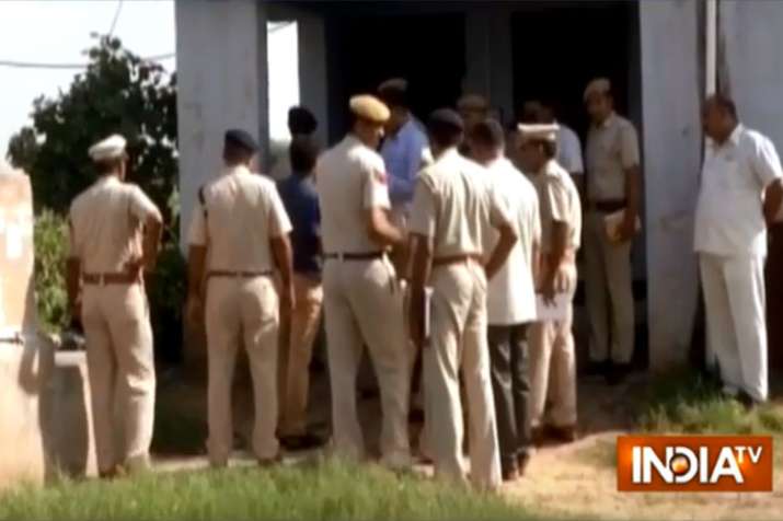 Rewari gang rape: SP Rajesh Duggal transferred, house owner arrested, main accused still on run | PT Rewari gang rape: SP Rajesh Duggal transferred, house owner arrested, main accused still on run | PT- India TV