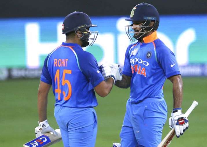 विराट हों या नहीं, मैं और रोहित नहीं बदलते अपने खेलने की स्टाइलः धवन विराट हों या नहीं, मैं और रोहित नहीं बदलते अपने खेलने की स्टाइलः धवन- India TV