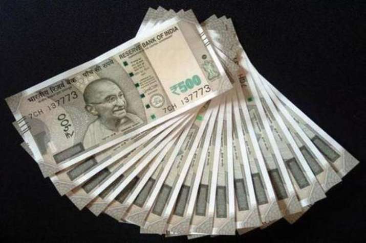 Rupee falls to fresh low on Wednesday Rupee falls to fresh low on Wednesday- India TV Paisa
