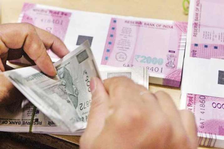 rupee counting rupee counting- India TV Paisa