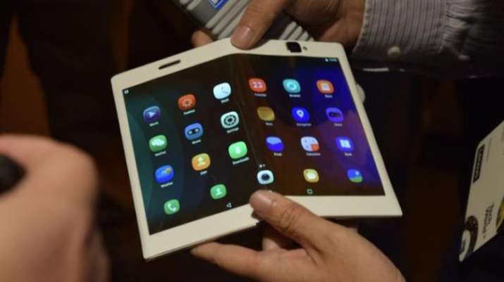 samsung foldable phone samsung foldable phone- India TV Paisa