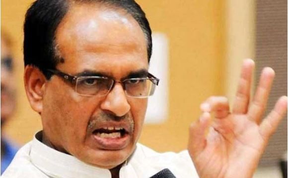 Shivraj Singh Chouhan mocks Rahul Gandhi's Made in Chitrakoot Statement Shivraj Singh Chouhan mocks Rahul Gandhi's Made in Chitrakoot Statement- India TV