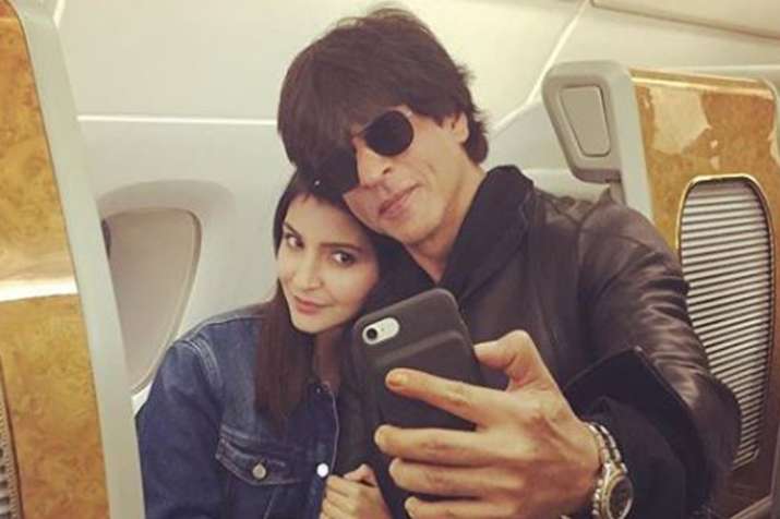 Anushka Sharma Says she is comfortable with Shah Rukh Khan Anushka Sharma Says she is comfortable with Shah Rukh Khan- India TV