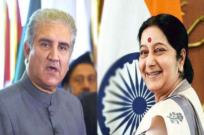 सुषमा स्वराज ने पाकिस्तान के विदेश मंत्री को किया नजरअंदाज, मीटिंग के बीच में उठकर निकलीं बाहर सुषमा स्वराज ने पाकिस्तान के विदेश मंत्री को किया नजरअंदाज, मीटिंग के बीच में उठकर निकलीं बाहर- India TV