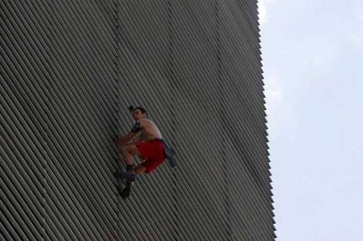 Russian Spiderman arrested after scaling building in... Russian Spiderman arrested after scaling building in...- India TV