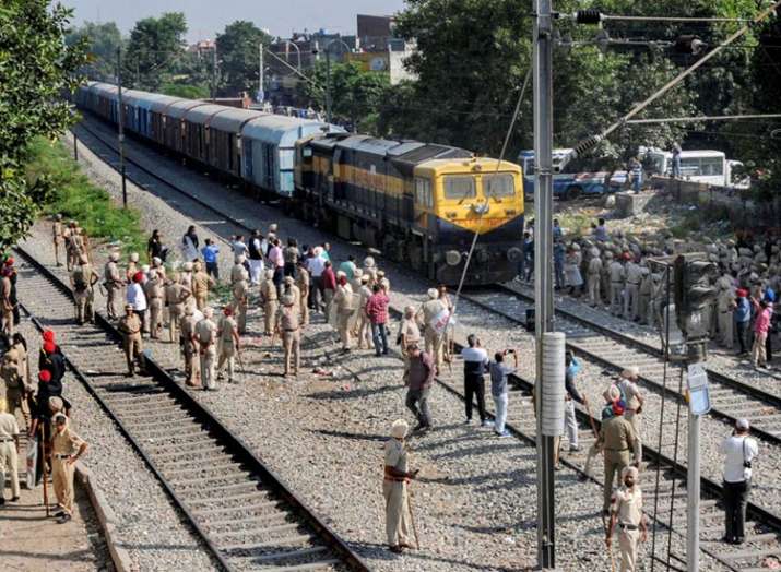 Woman want to adopt child she rescued from Amritsar Train Accident Woman want to adopt child she rescued from Amritsar Train Accident - India TV