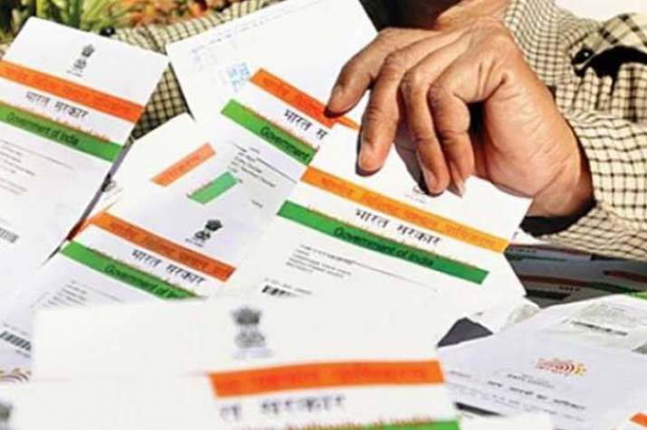 दूरसंचार कंपनियां ग्राहकों के सत्यापन के लिये आधार ई-केवाईसी का उपयोग बंद करें: सरकार दूरसंचार कंपनियां ग्राहकों के सत्यापन के लिये आधार ई-केवाईसी का उपयोग बंद करें: सरकार- India TV